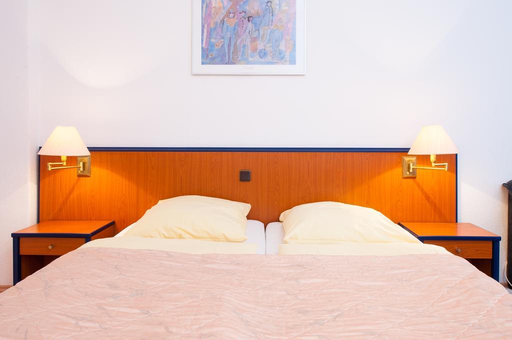 Apartment Zimmervermietung Haertig *