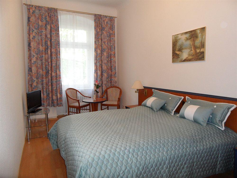 Apartment Zimmervermietung Haertig Berlin