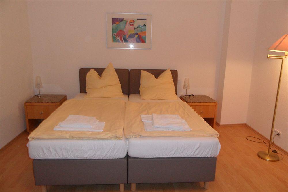 Apartment Zimmervermietung Haertig Berlin